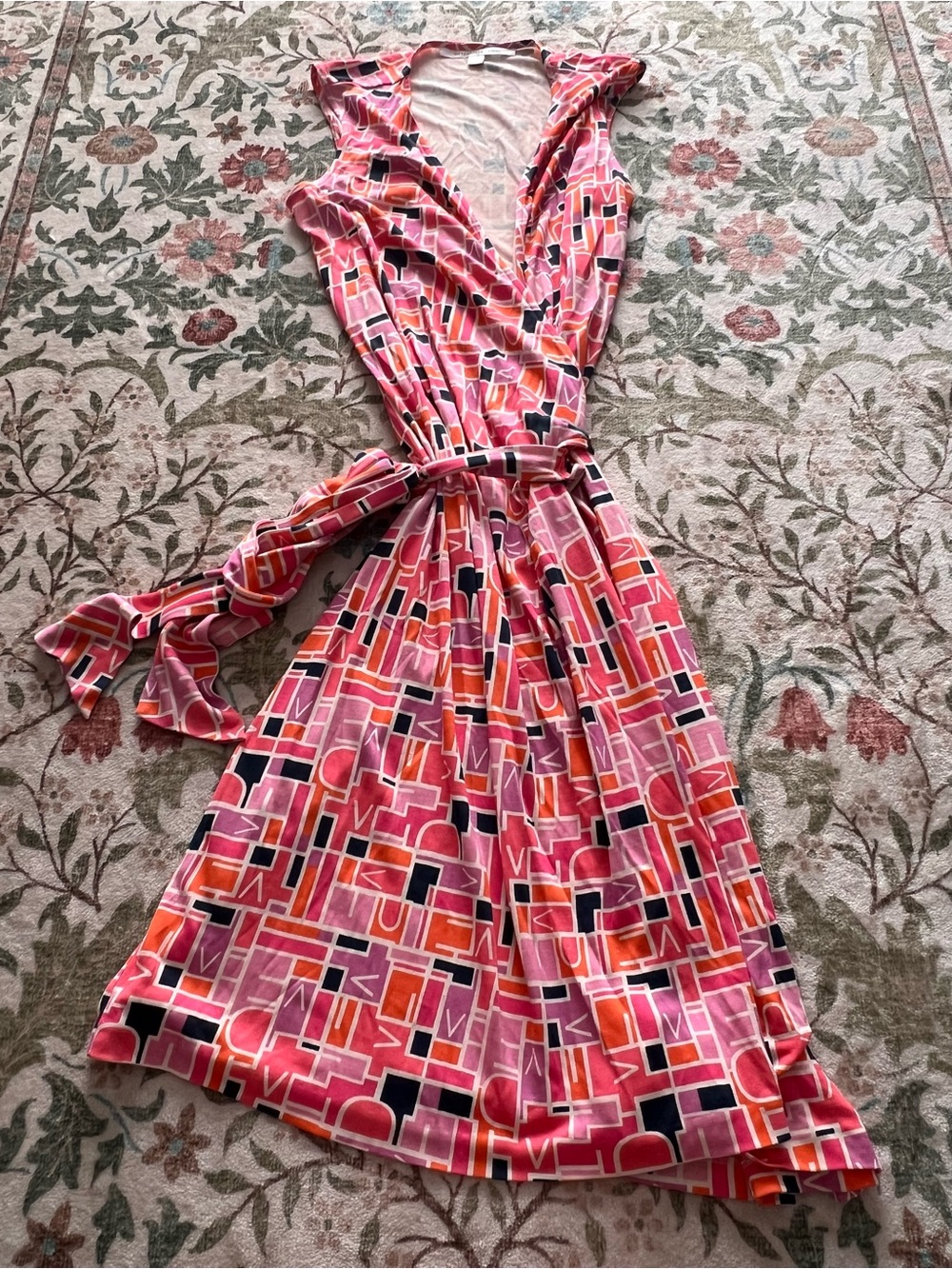 Diane Von Furstenberg Wrap Dress 100% Silk Jude Geometric DVF Logo Size 10